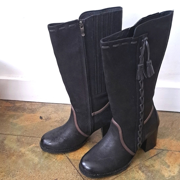 #74 NWOT Black/Brown Leather Bussola Boots With Box Italian - Picture 1 of 4